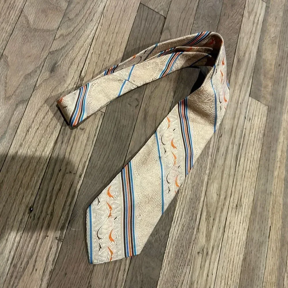 Men’s tie unbranded silk